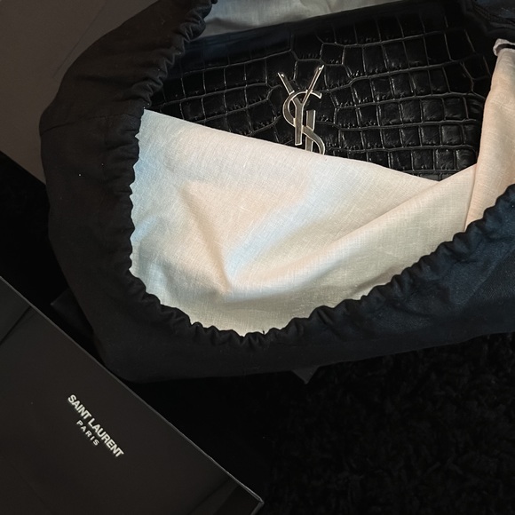 ‼️ SOLD ‼️YSL Sunset Crocodile Leather Crossbody Bag - Picture 3 of 16